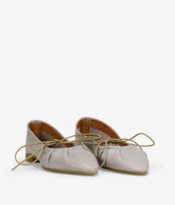 Bosanova Chaussures En Cuir | Ballerines Et Mary Janes | Ballerines en cuir taupe à bout fin et fronces