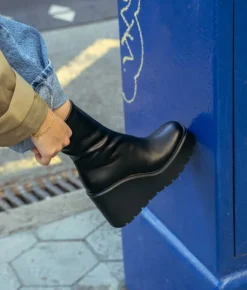 Bosanova Bottes De Plateforme | Plateformes | Bottines compensées noires ajustées