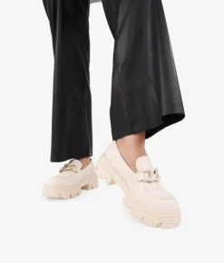 Bosanova Plateformes | Chaussures Et Mocassins | Mocassins beiges avec chaîne