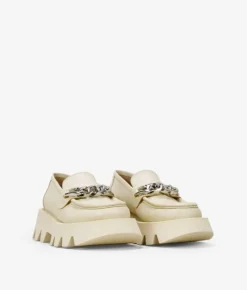 Bosanova Chaussures En Cuir | Chaussures Et Mocassins | Mocassins en cuir beige avec chaîne