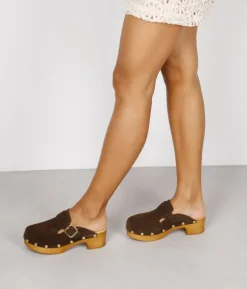 Bosanova Chaussures En Cuir | Sabots | Sabots en cuir marron à clous