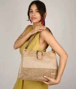 Bosanova Sacs Shopper | Sacs Raphia Et Crochet | Sac bandoulière en raphia beige à rabat
